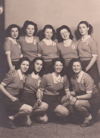 Formazione della Cestistica Bolognese giunta quarta nel 1947. La formazione era composta da Bandini, Boninsegni, Covelli, Galli, Pasti, Rovelli, Rubini, Ruggeri, Veronesi, Violini, Zanetti.